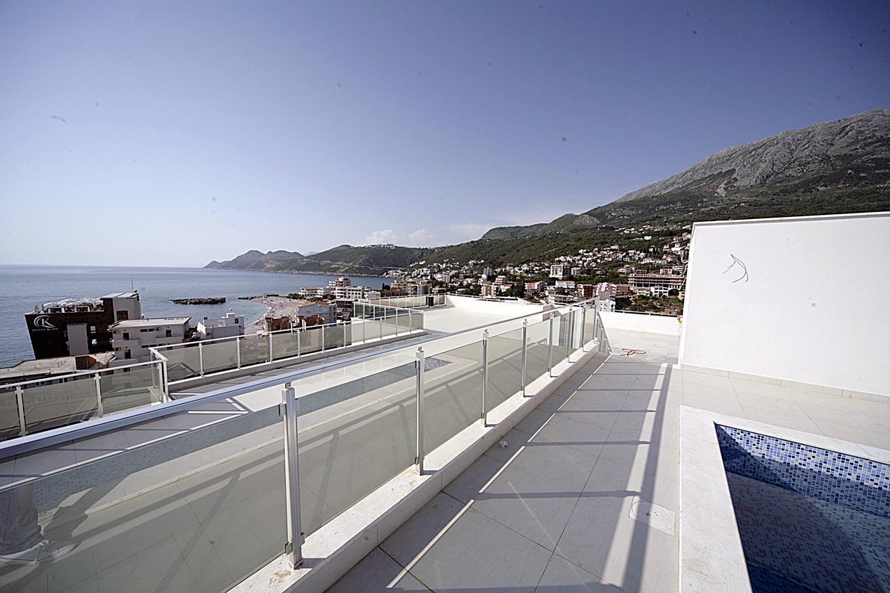 Sea Star Apartment Dobra Voda Exterior foto