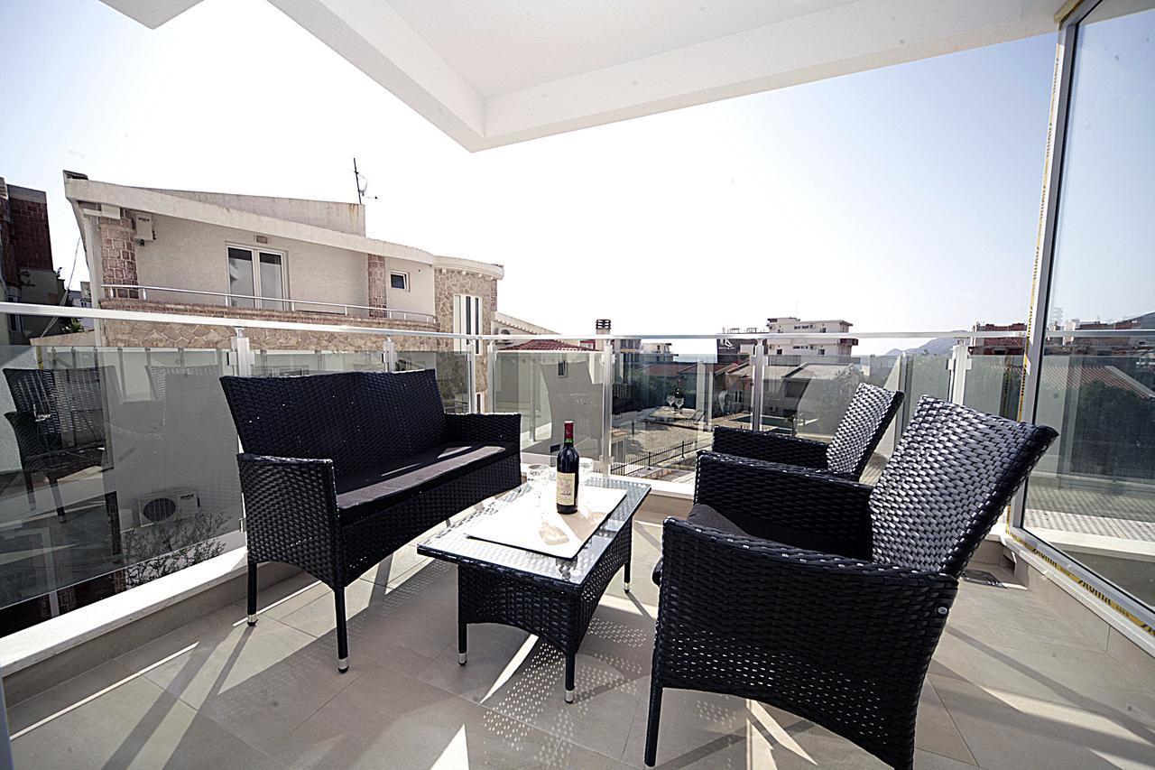 Sea Star Apartment Dobra Voda Exterior foto