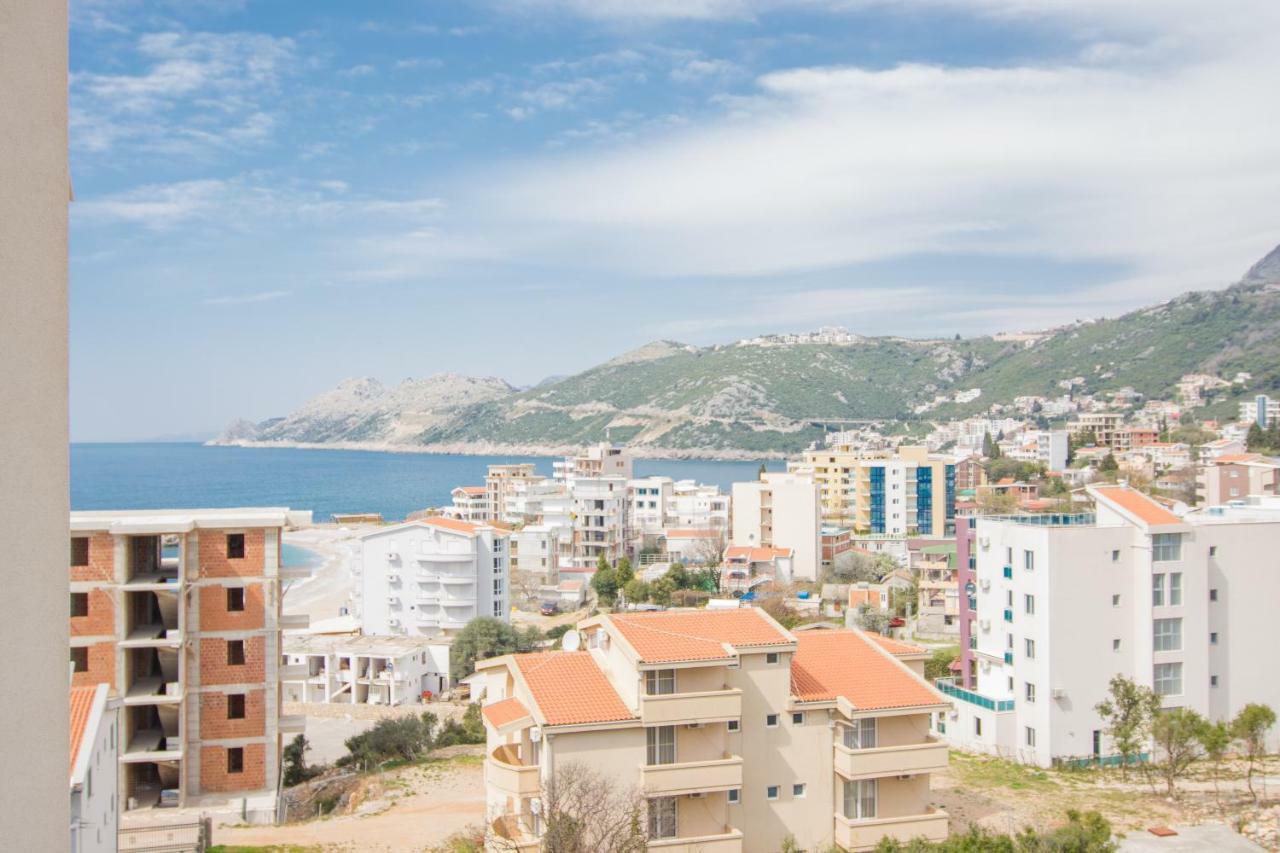 Sea Star Apartment Dobra Voda Exterior foto
