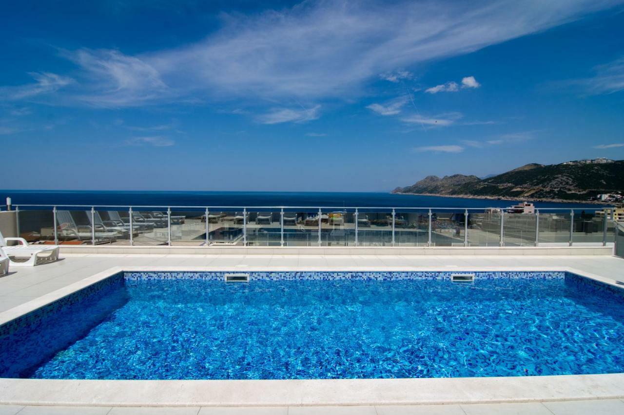 Sea Star Apartment Dobra Voda Exterior foto